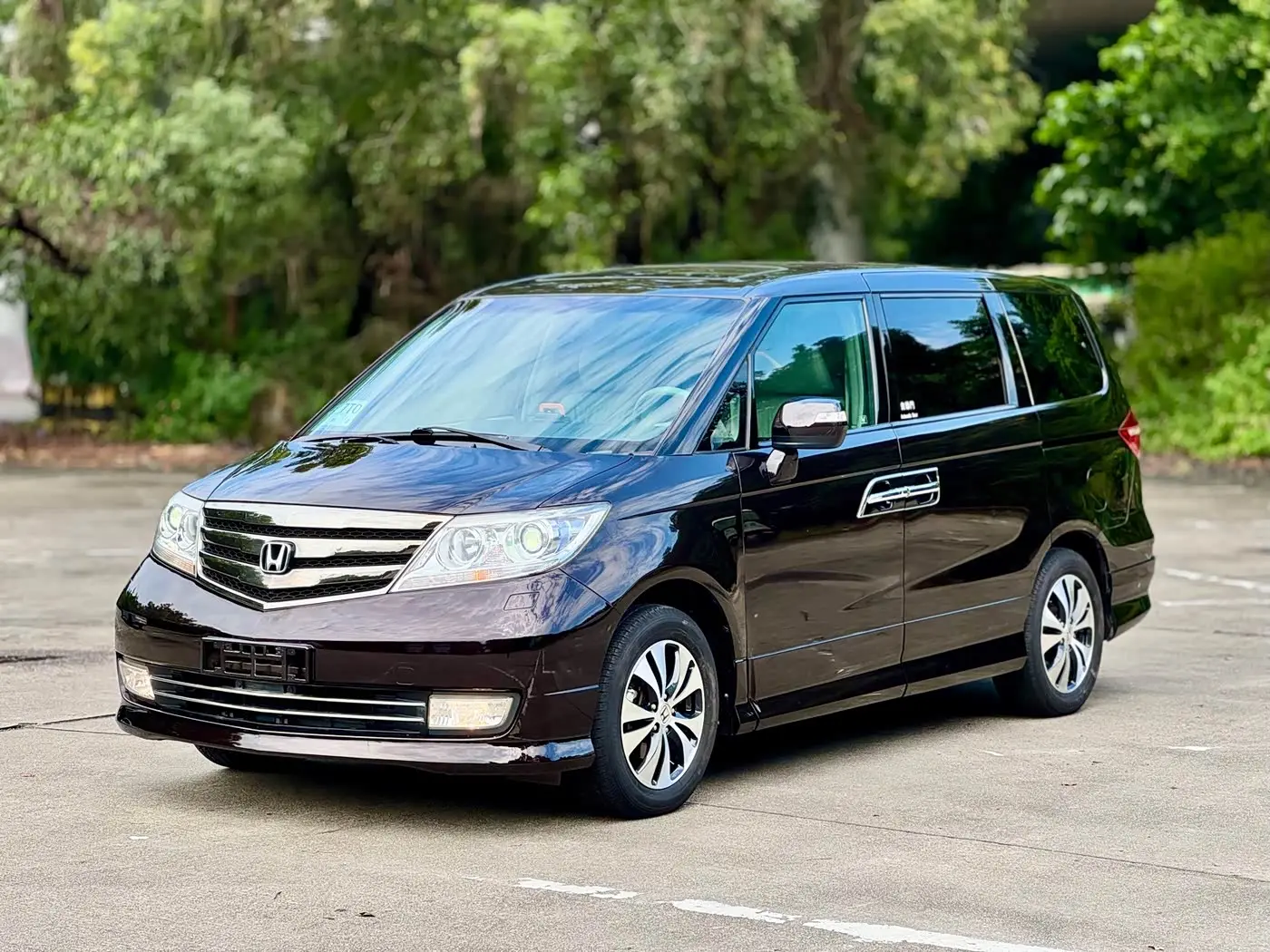 Honda Elysion 2014 — Photo 1/20