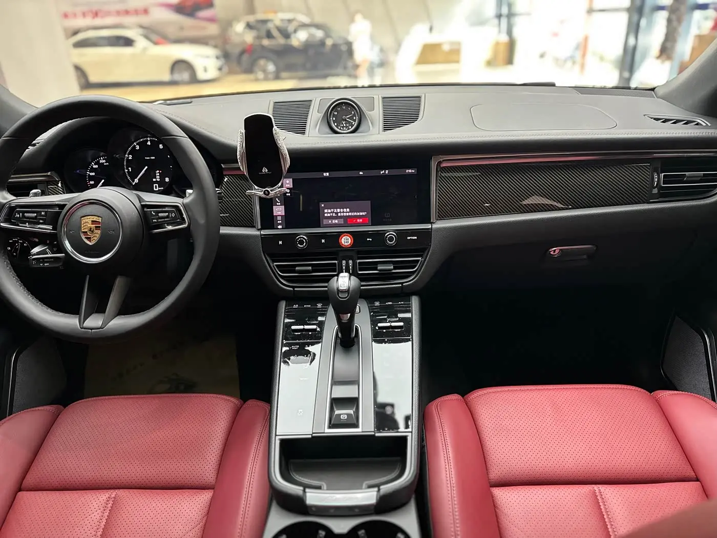 Porsche Macan 2022 — Şəkil 9/12