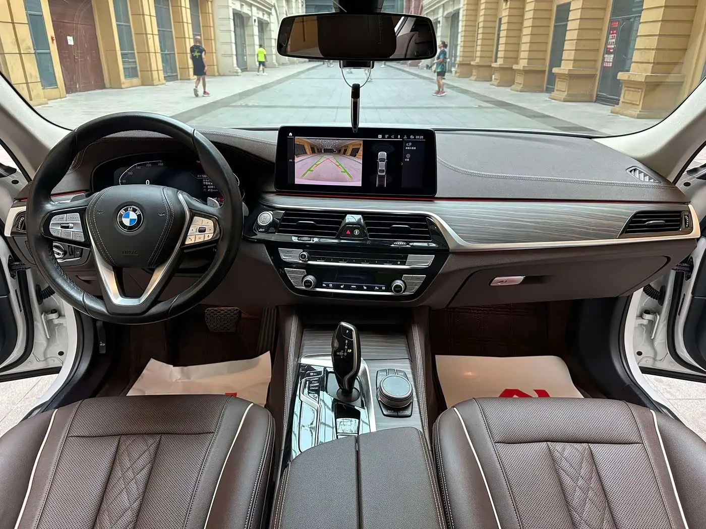 BMW 5 Series 2022 — Şəkil 15/20