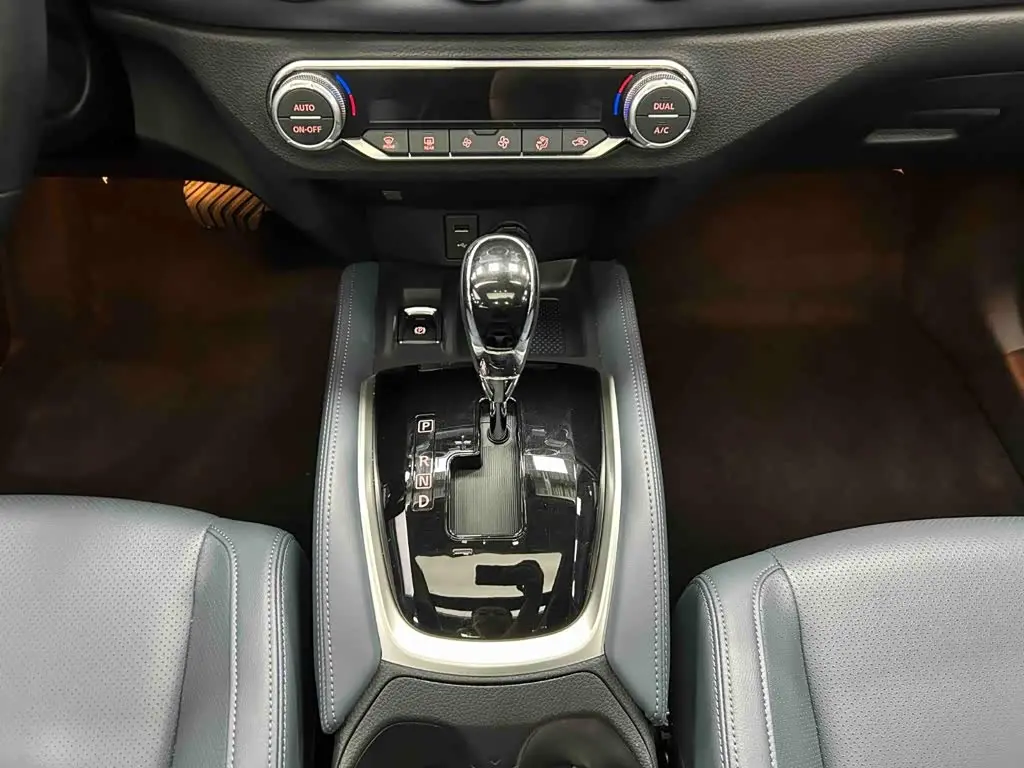 Nissan X-Trail 2025 — Фото 12/20