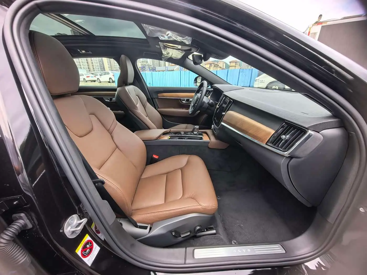 Volvo S90 2025 — Photo 12/12