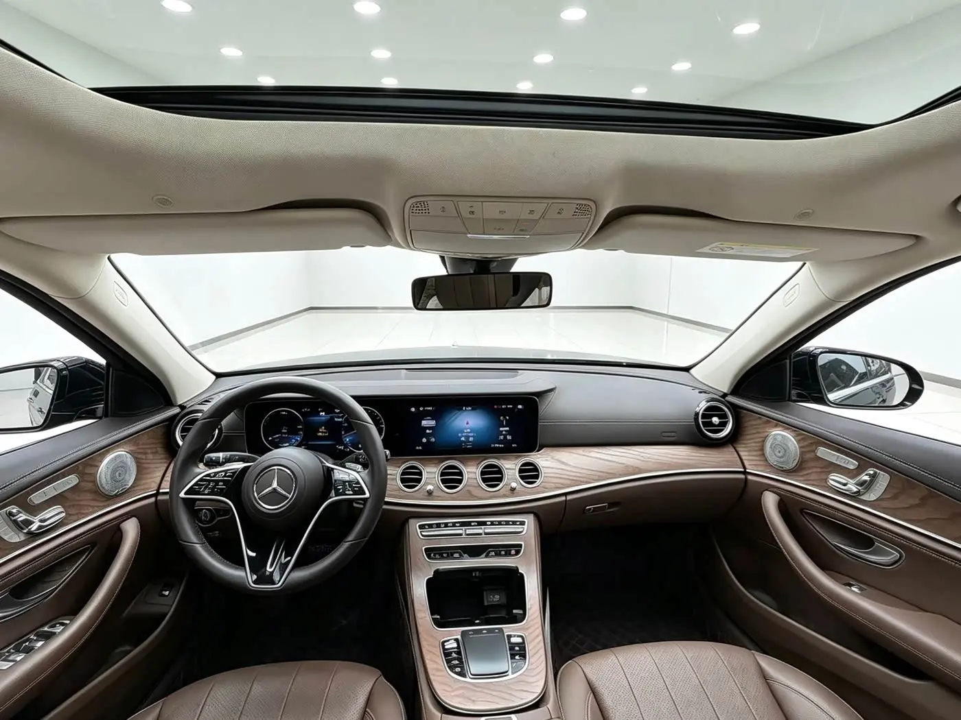 Mercedes-Benz E-Class 2023 — Şəkil 7/8