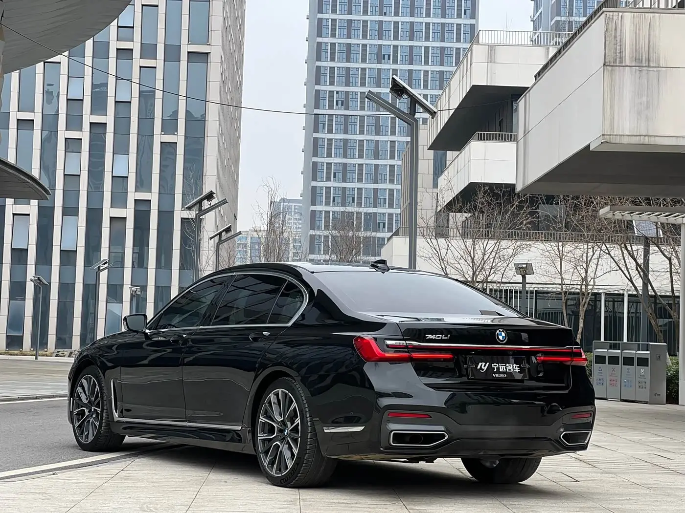 BMW 7 Series 2020 — Photo 19/20