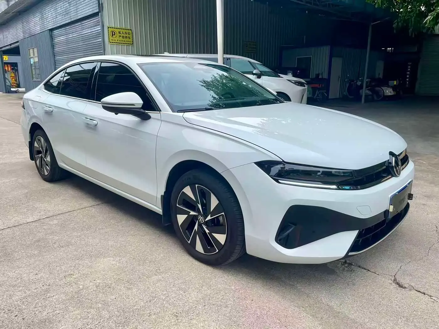 Volkswagen Sagitar 2026 — Photo 3/9