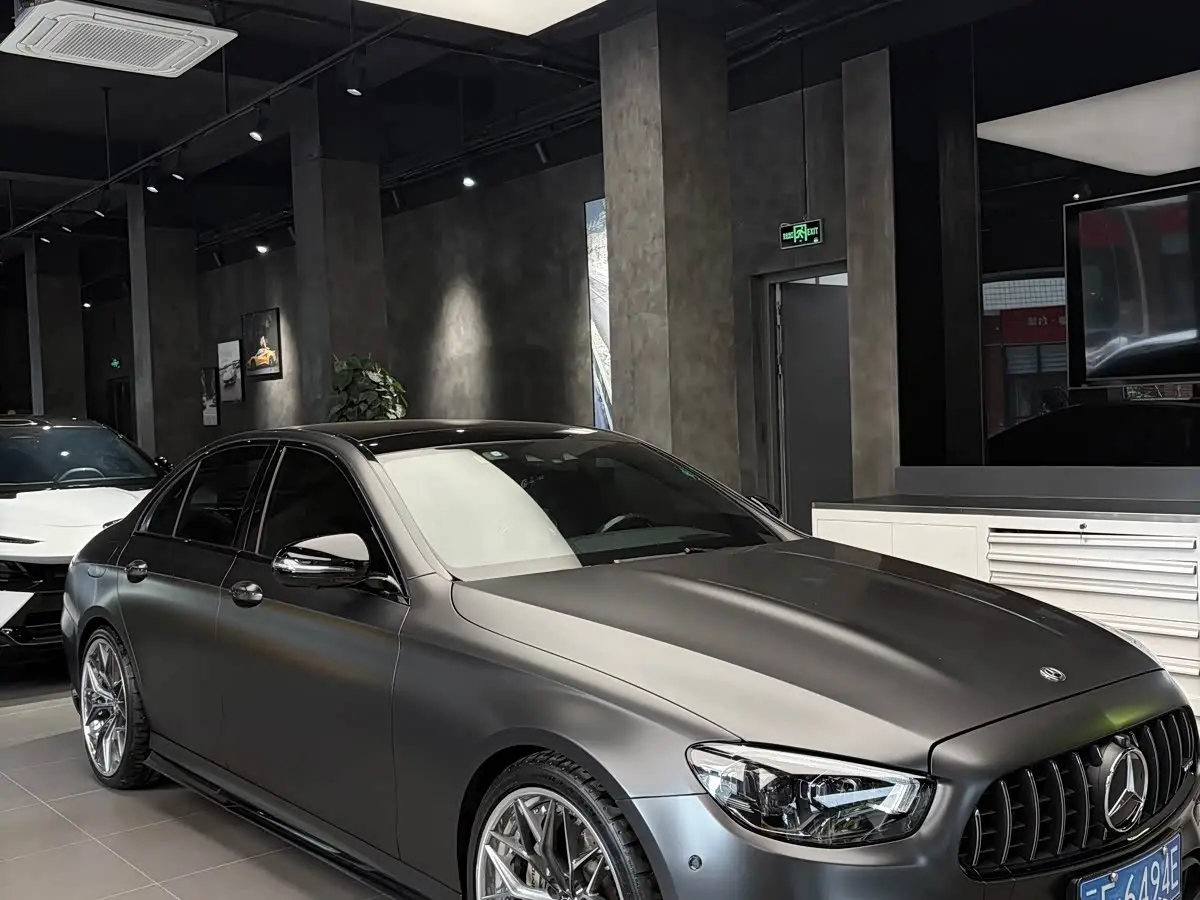 Mercedes-Benz E-Class AMG 2021 — Photo 9/9