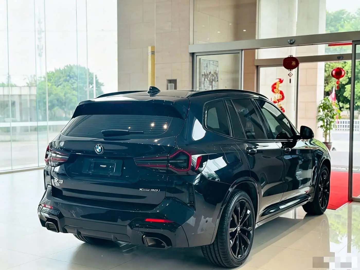 BMW X3 2022 — Фото 9/9