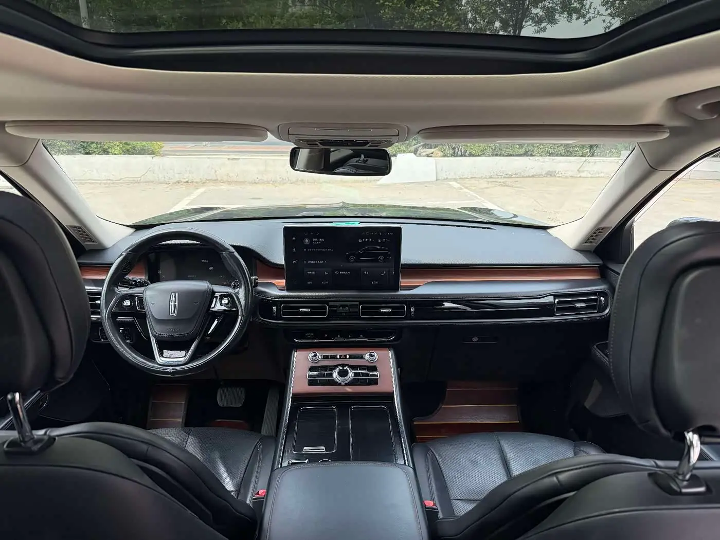 Lincoln Aviator 2021 — ფოტო 7/10