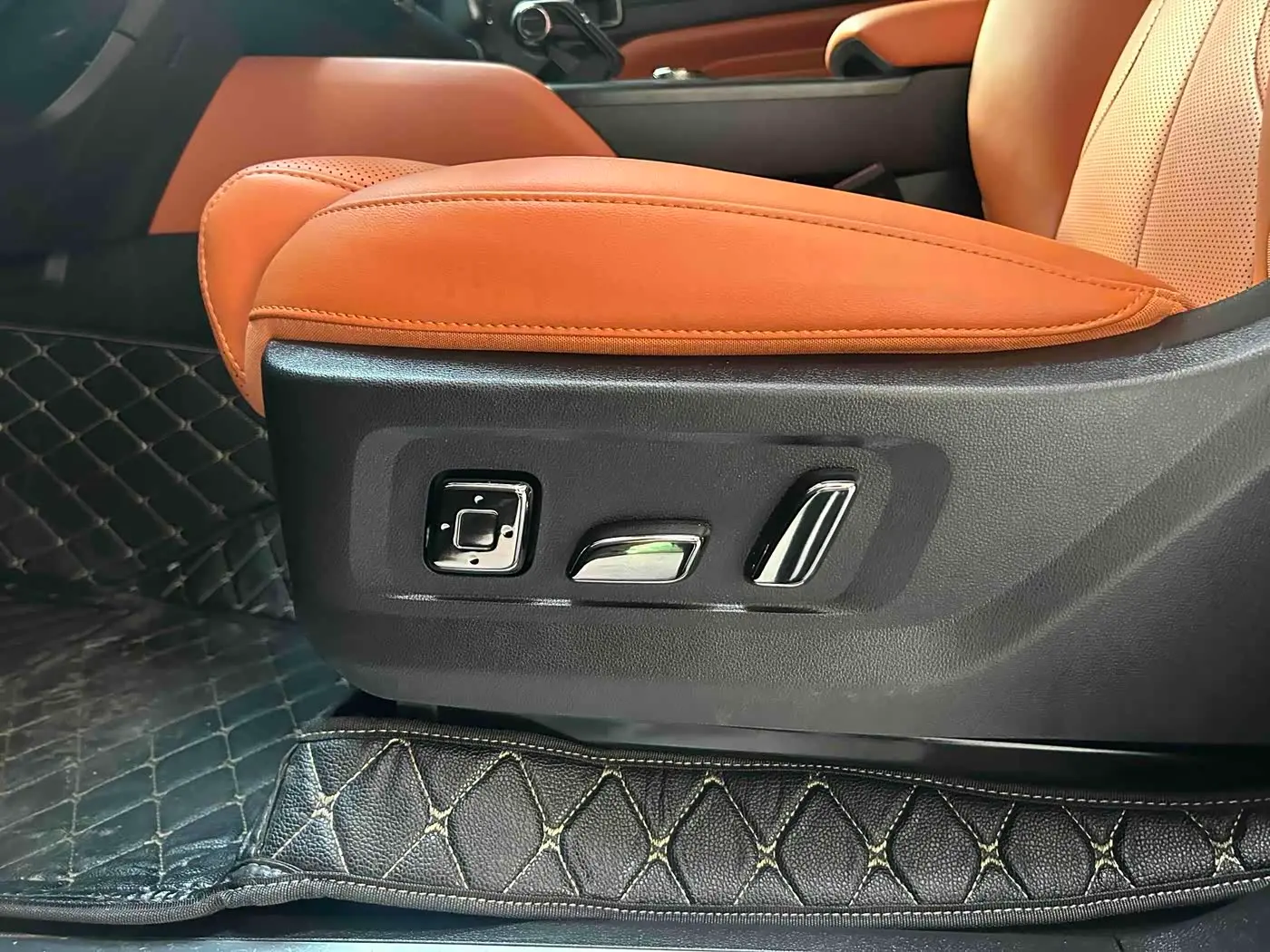 Haval H9 2025 — Photo 8/20