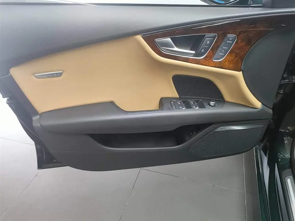 Audi A7 2015 — Şəkil 18/20