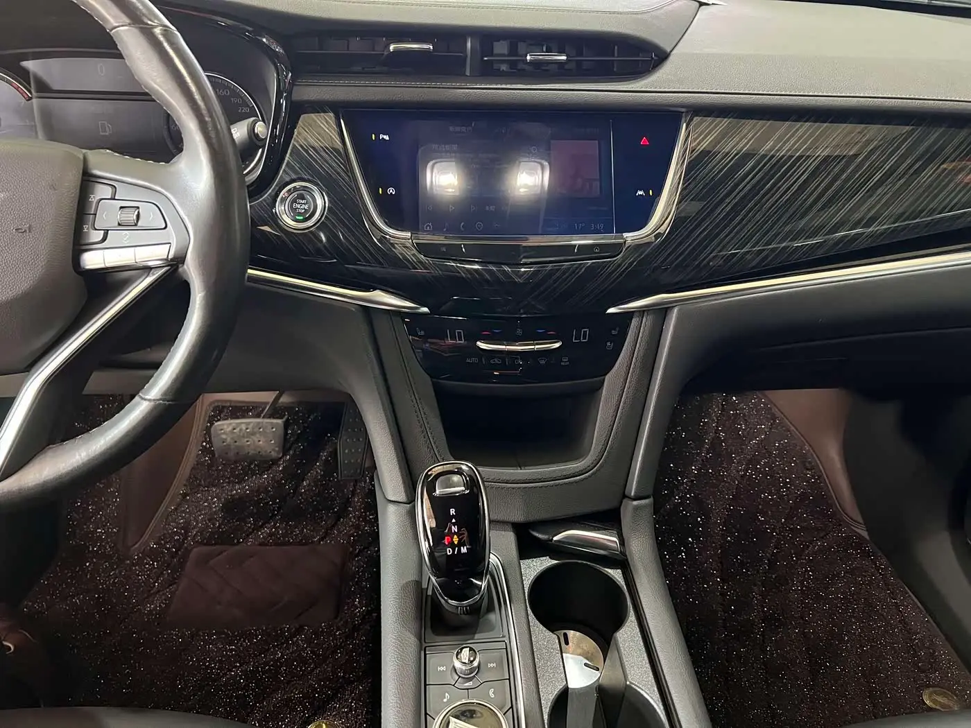 Cadillac XT6 2022 — Photo 12/20