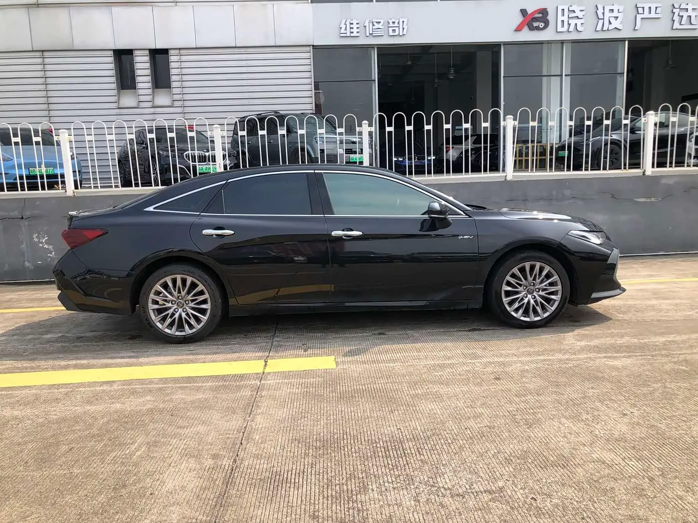 Toyota Avalon 2025 — Photo 7/19