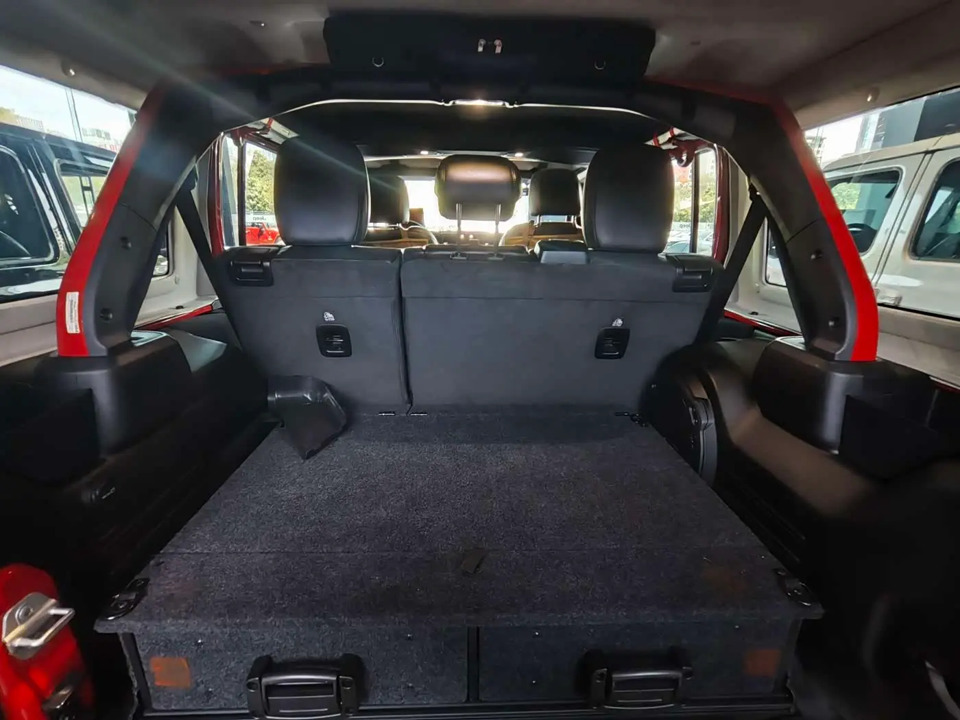 Jeep Wrangler 4xe 2025 — Photo 18/19
