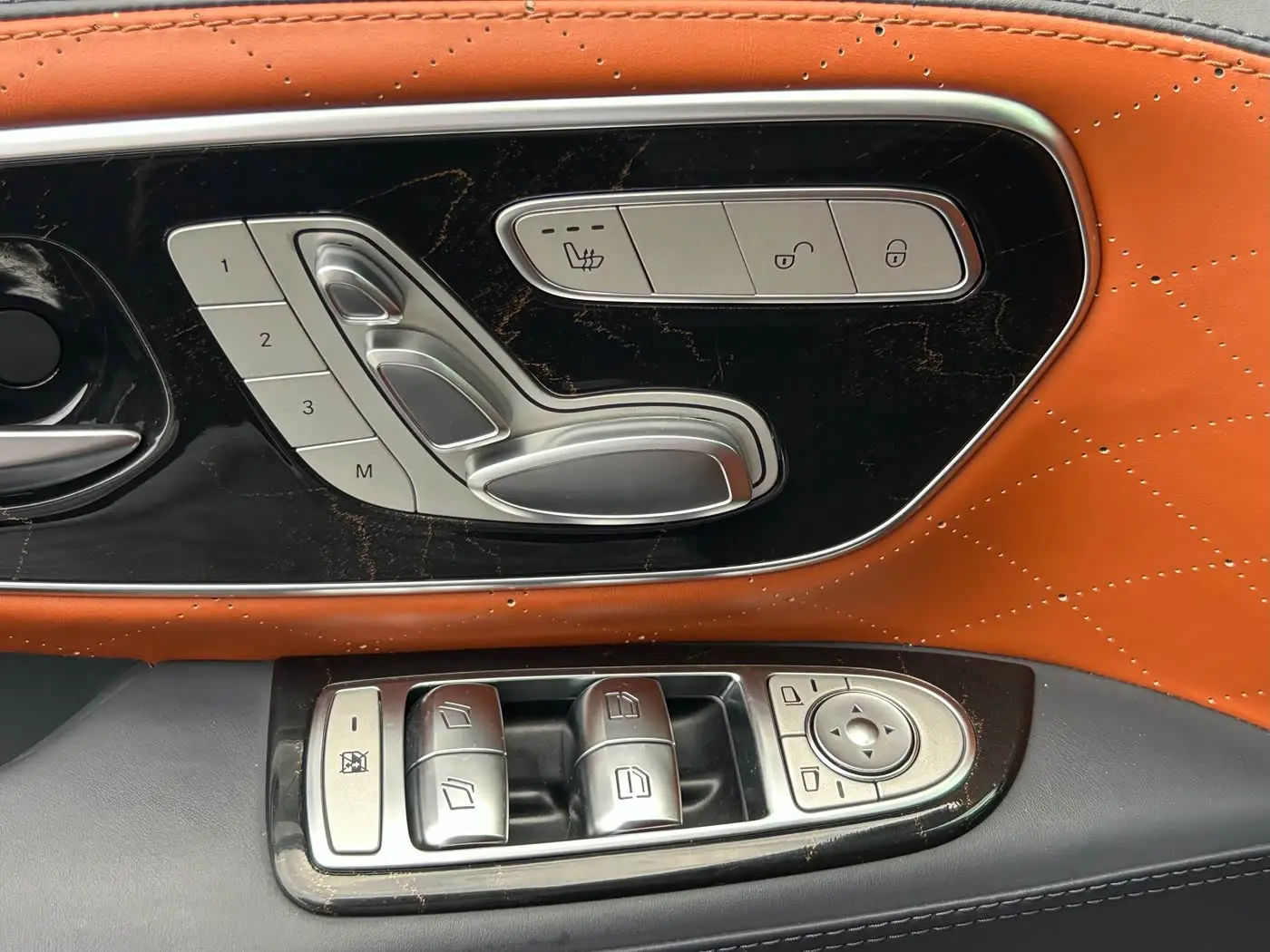 Mercedes-Benz Vito 2023 — Photo 5/20