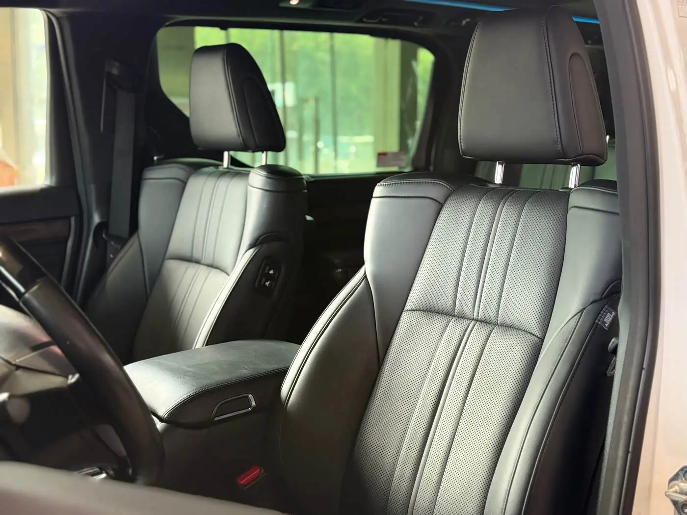 Toyota Alphard 2020 — Photo 9/20
