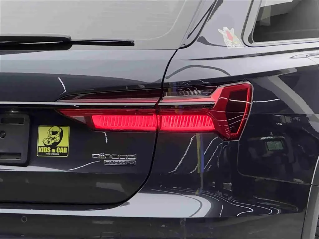 Audi A6 2023 — Photo 16/16