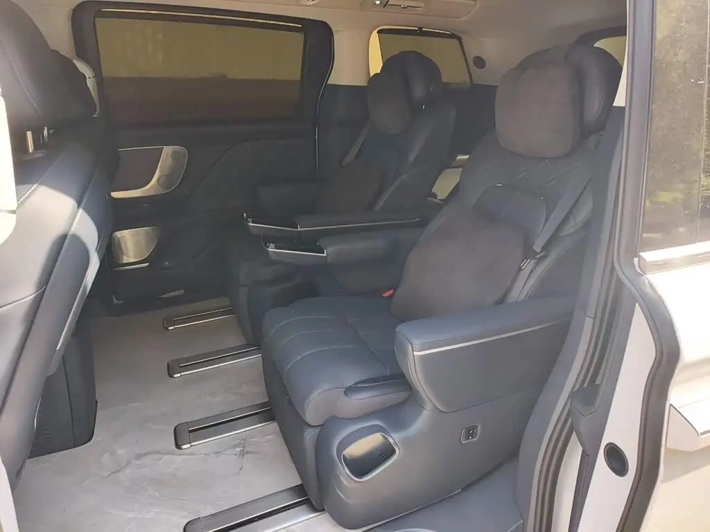 Voyah Auto Voyah Dreamer 2025 — Photo 13/20