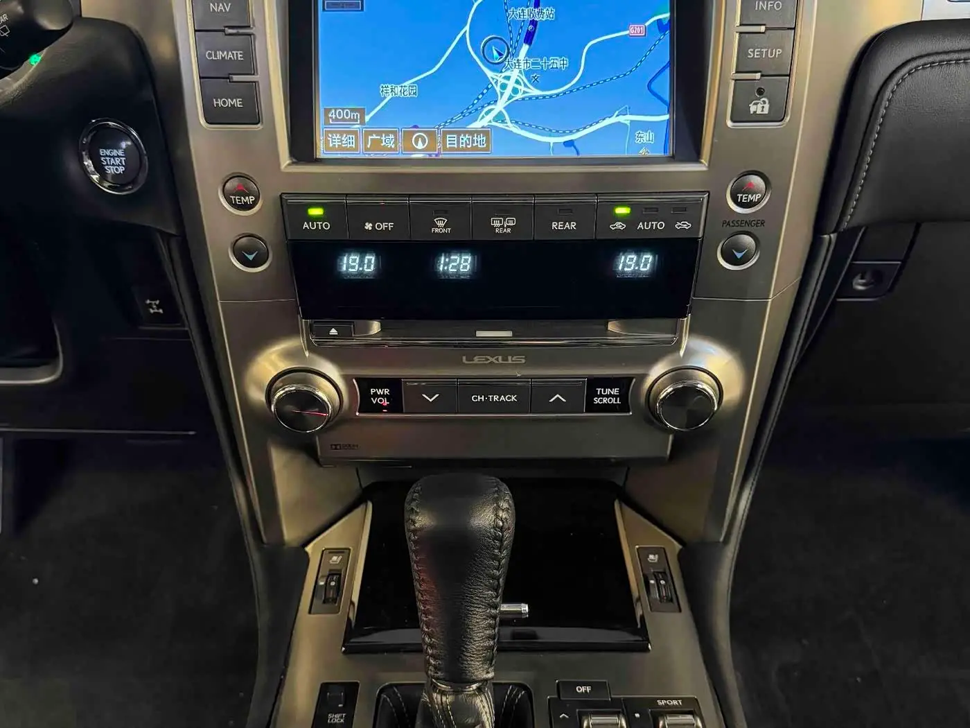 Lexus GX 2017 — Photo 10/13