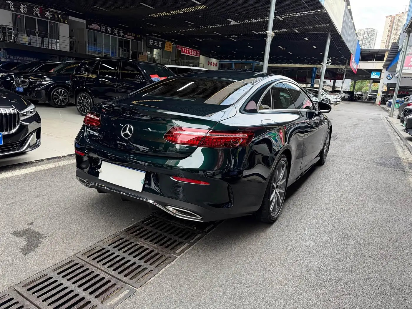 Mercedes-Benz E-Class 2021 — Photo 4/20