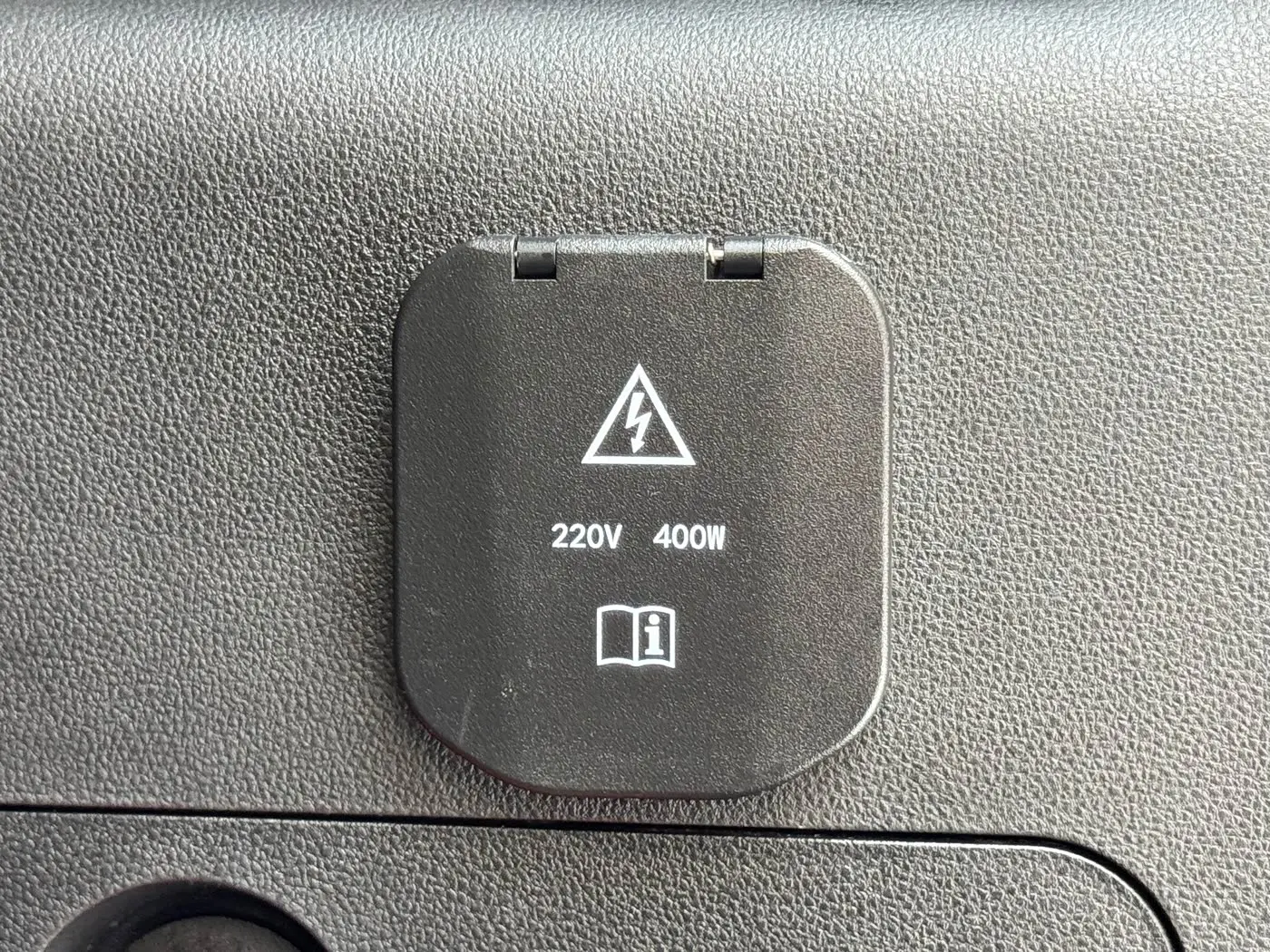 Tank 500 EV 2025 — ფოტო 19/20