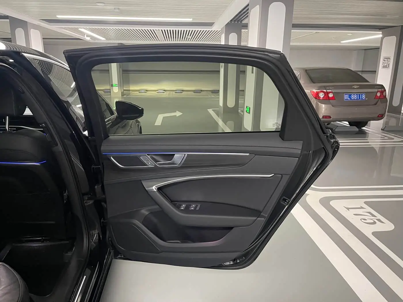 Audi A6L 2024 — Photo 18/20