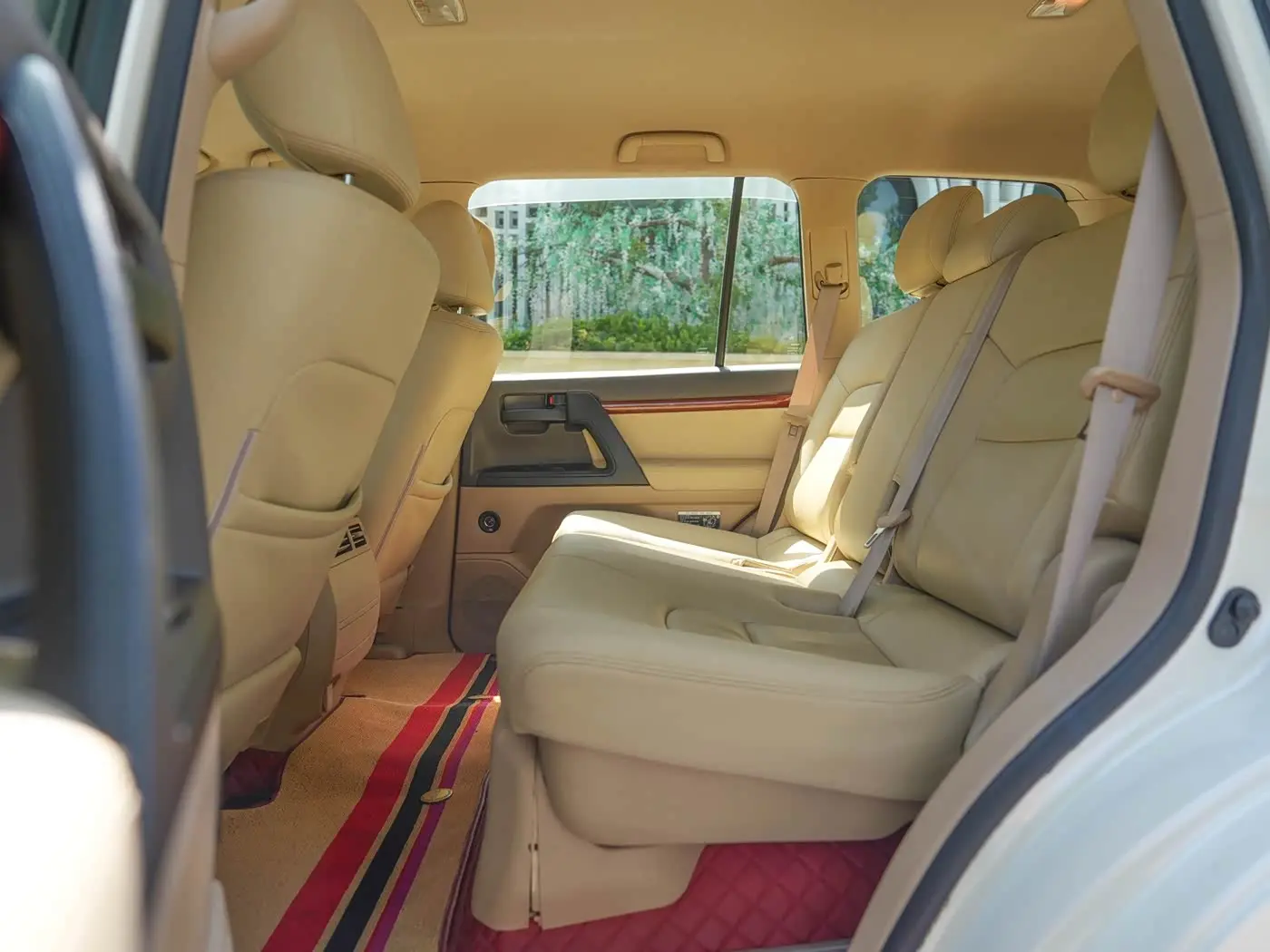 Toyota Land Cruiser 2016 — Photo 16/16