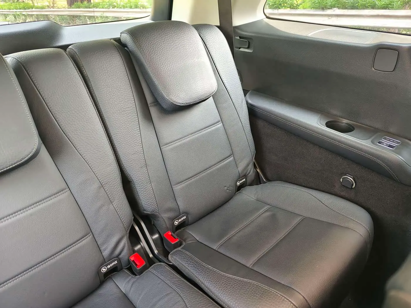 Mercedes-Benz GLS 2020 — Photo 9/20