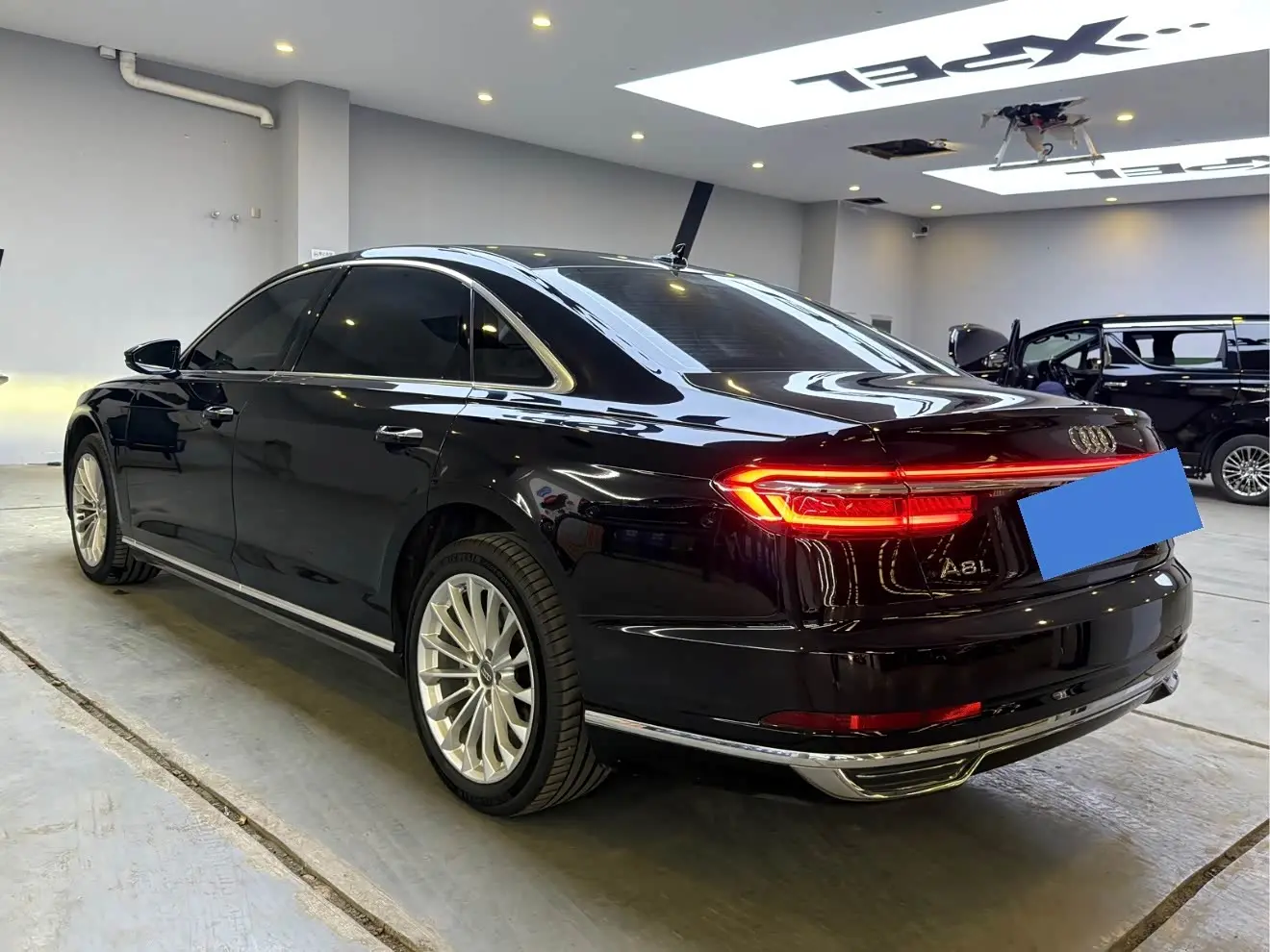 Audi A8 2020 — Şəkil 3/18