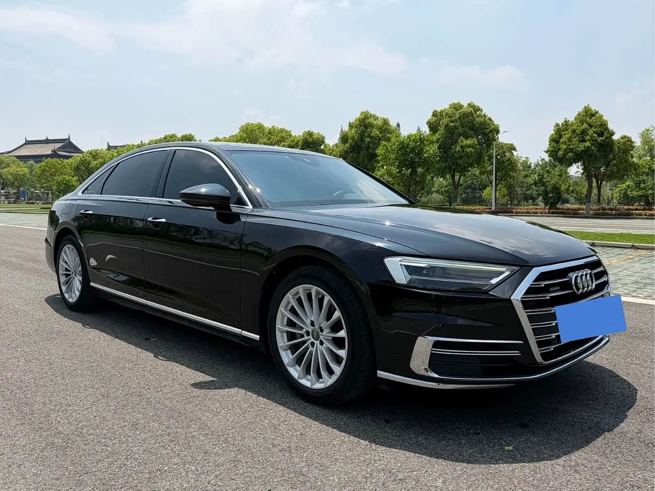 Audi A8 2020 — Şəkil 15/18