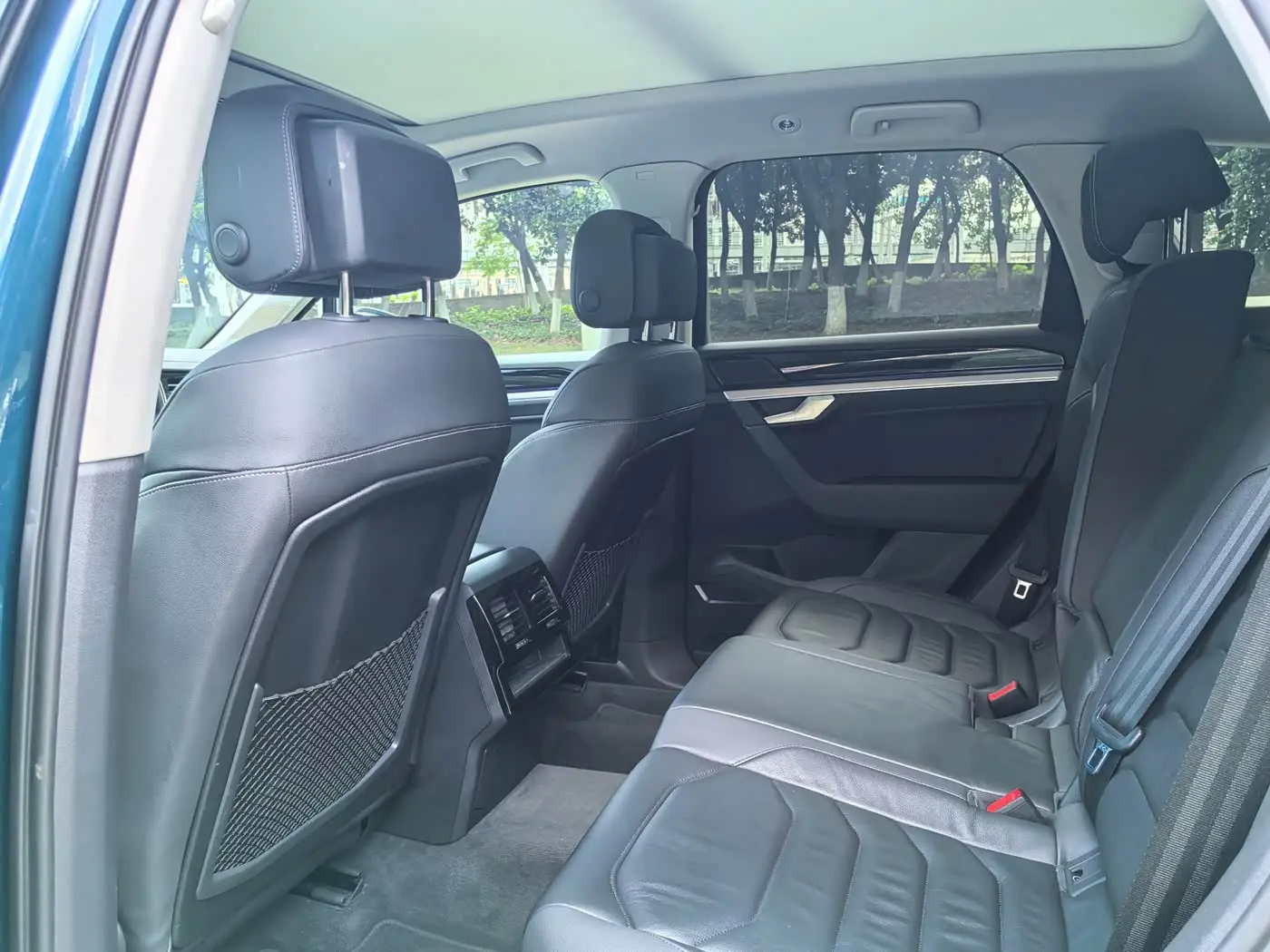 Volkswagen Touareg 2021 — Photo 10/14