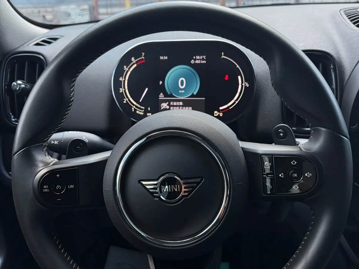 MINI COUNTRYMAN 2023 — Photo 9/20
