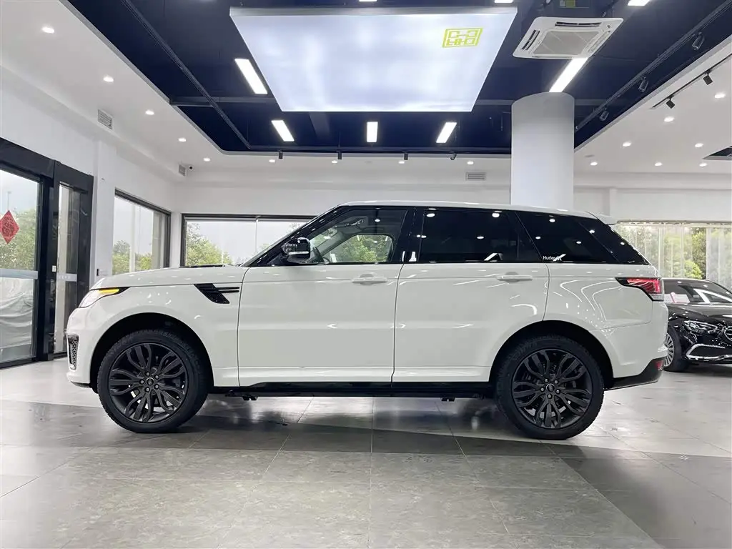Land Rover Range Rover Sport 2017 — Photo 7/19