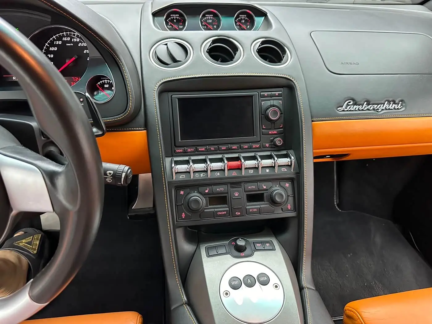 Lamborghini Gallardo 2011 — Şəkil 18/20