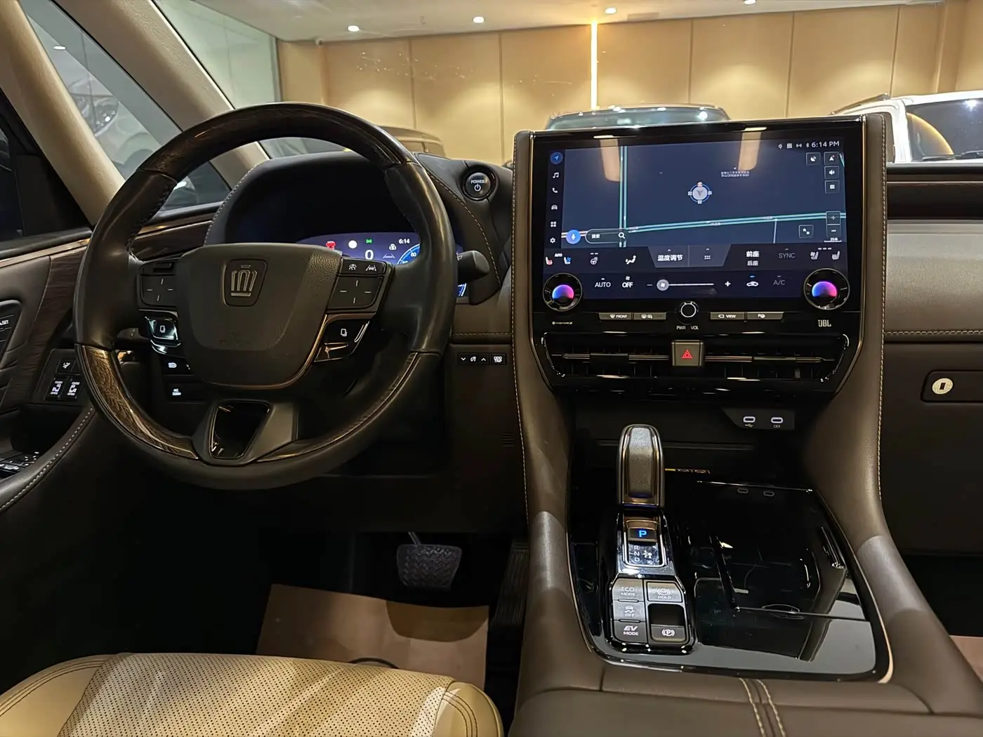 Toyota Vellfire 2023 — Фото 3/11