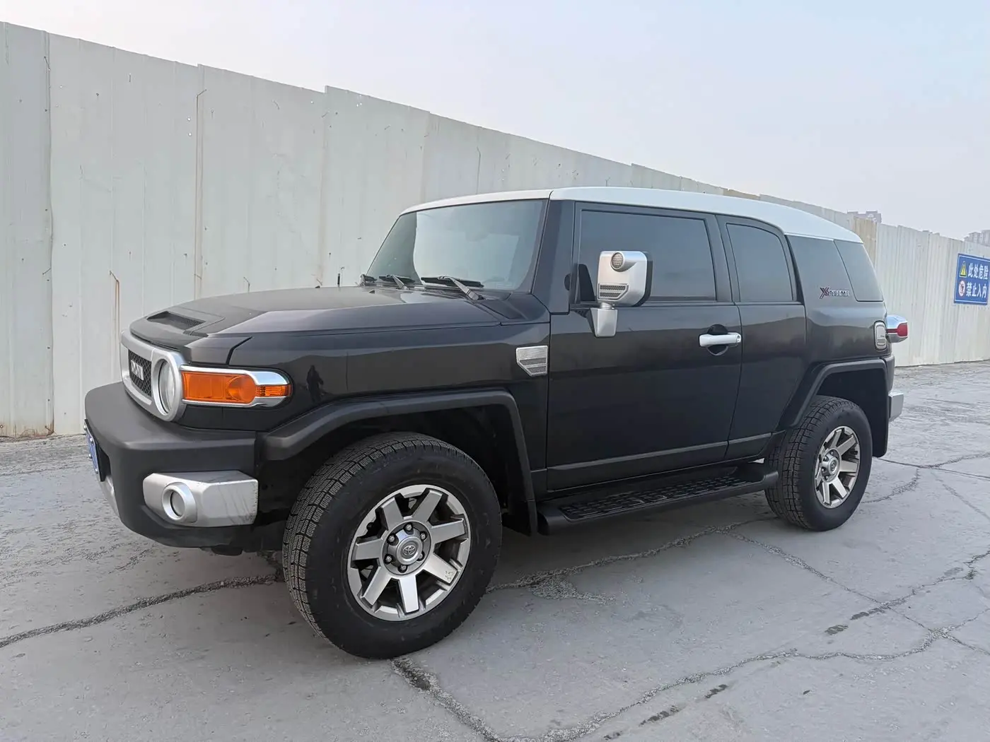 Toyota FJ Cruiser 2017 — Фото 3/9