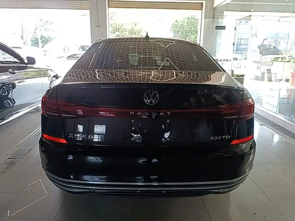 Volkswagen Passat 2021 — Фото 6/20