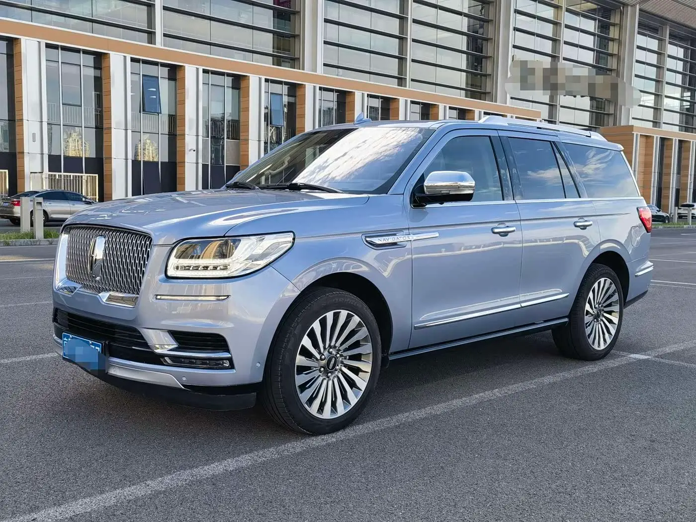 Lincoln Navigator 2019 — Фото 1/20