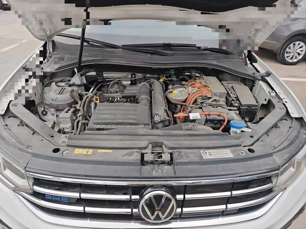 Volkswagen Tiguan L PHEV 2022 — Фото 17/20