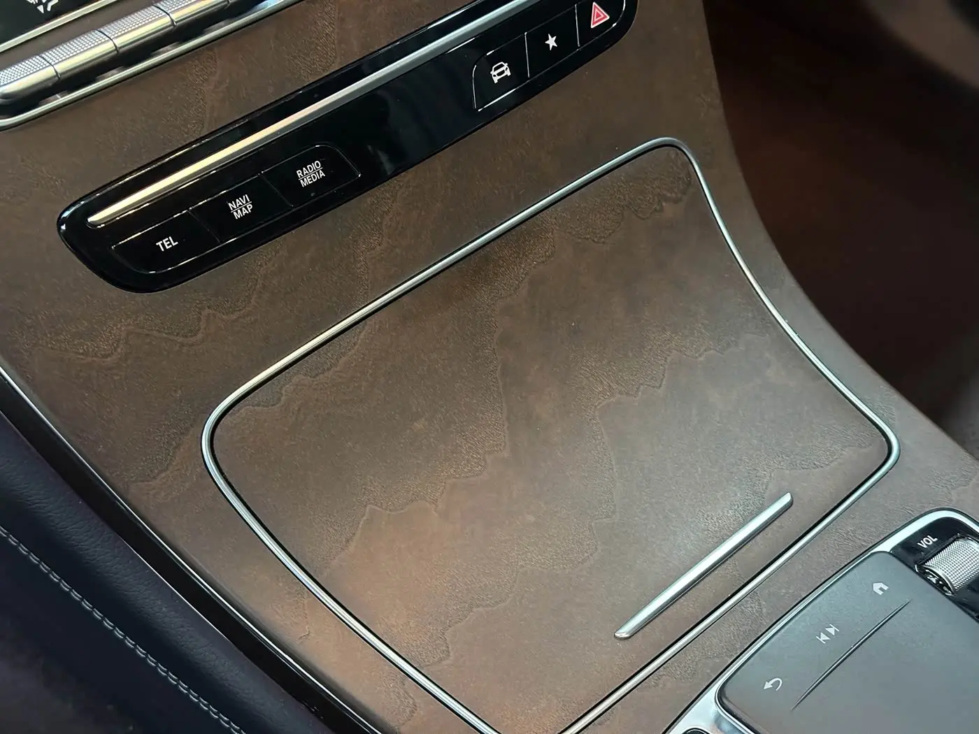 Mercedes-Benz GLC 2022 — Photo 14/20