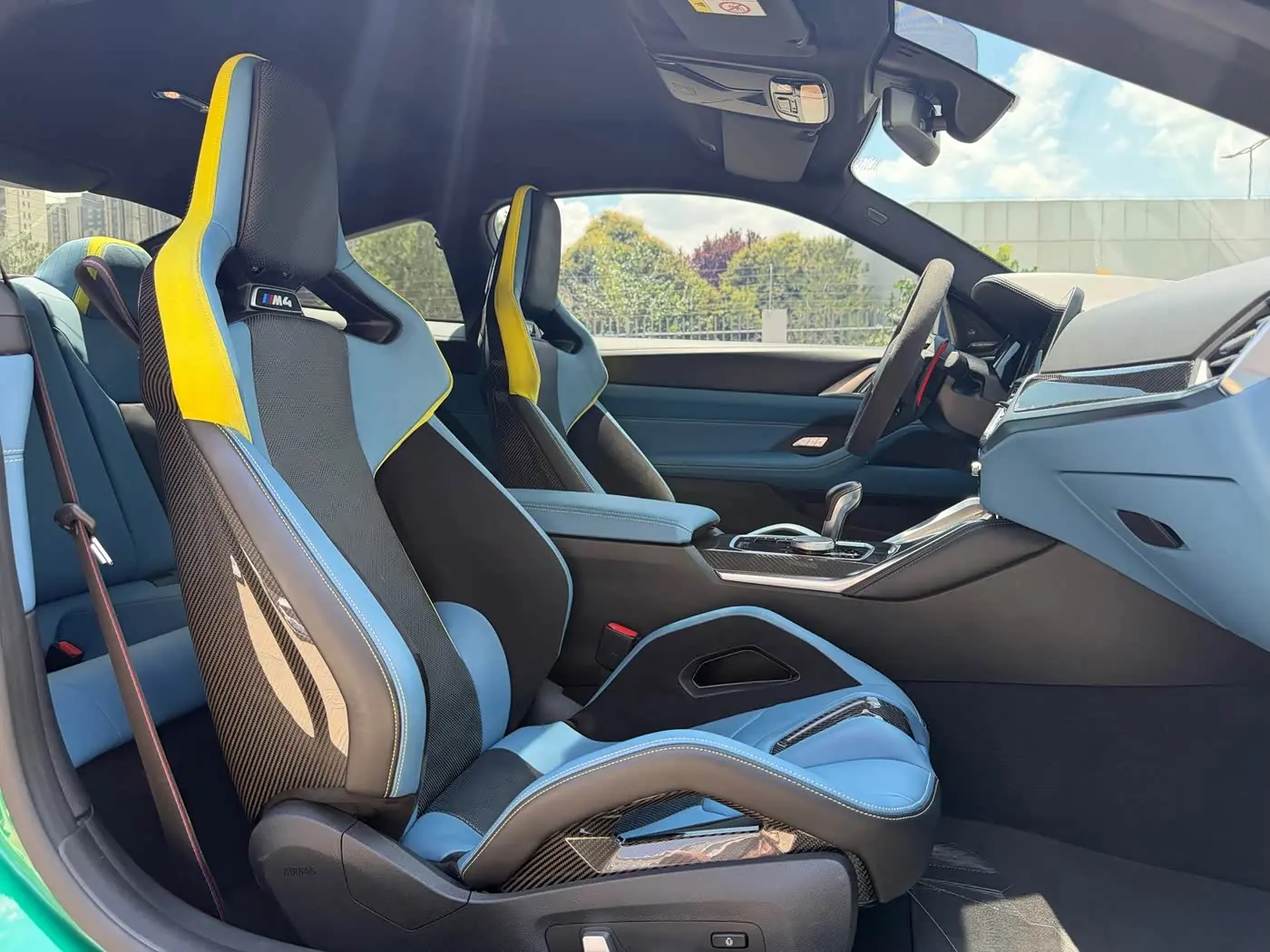 BMW M4 2022 — ფოტო 11/20