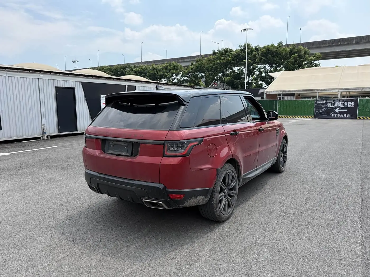 Land Rover Range Rover Sport 2020 — Фото 13/14