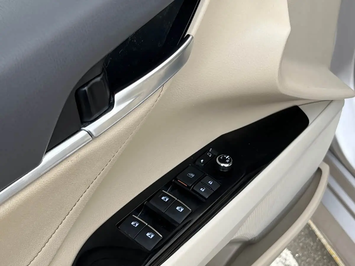Toyota Camry 2021 — Şəkil 16/20