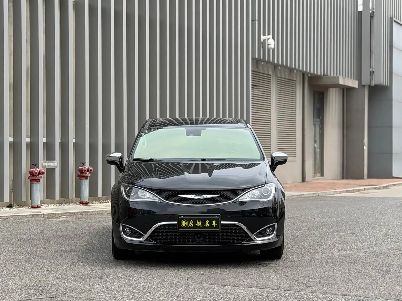 Chrysler Grand Voyager 2018 — Şəkil 2/17