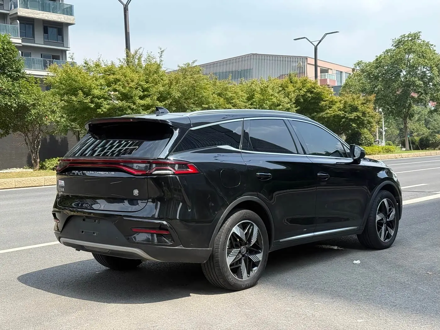 BYD Tang New Energy 2023 — Şəkil 5/15