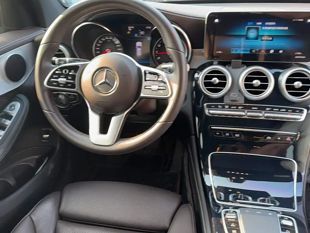 Mercedes-Benz GLC 2020 — Şəkil 16/18