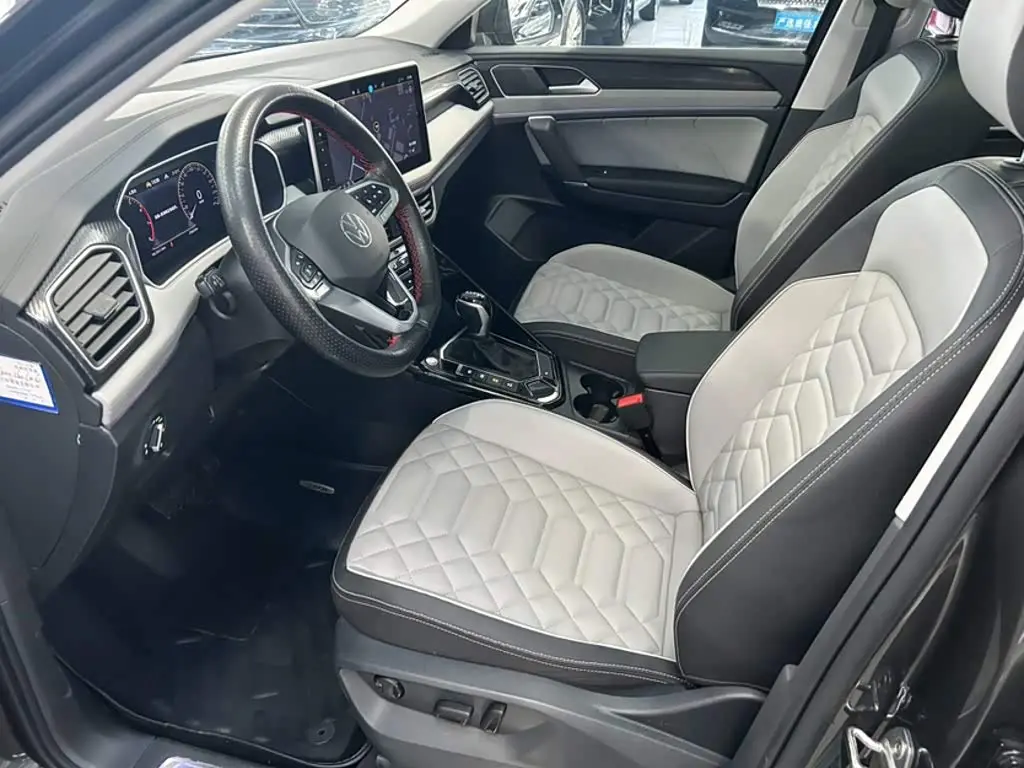 Volkswagen Tayron 2024 — ფოტო 8/20