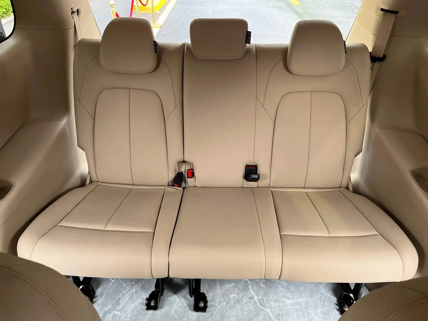 Buick GL8 New Energy 2025 — Photo 13/20