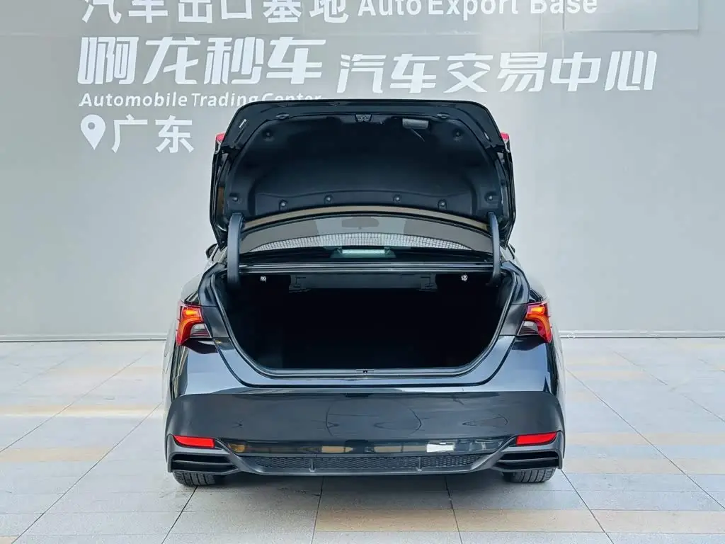 Toyota Avalon 2023 — Şəkil 17/20