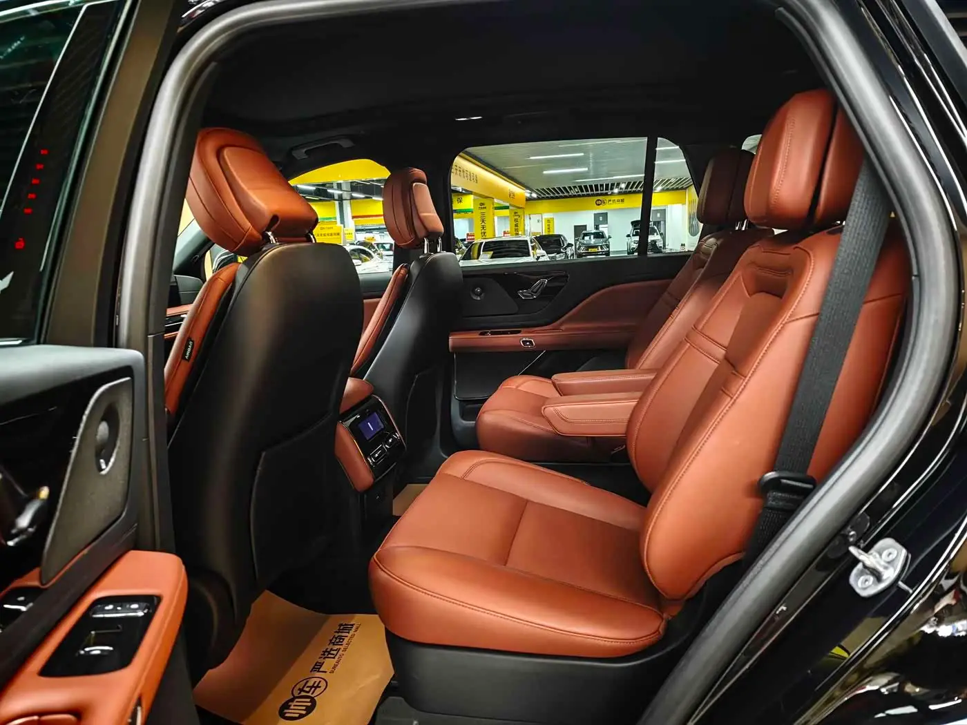 Lincoln Aviator 2026 — Şəkil 11/11