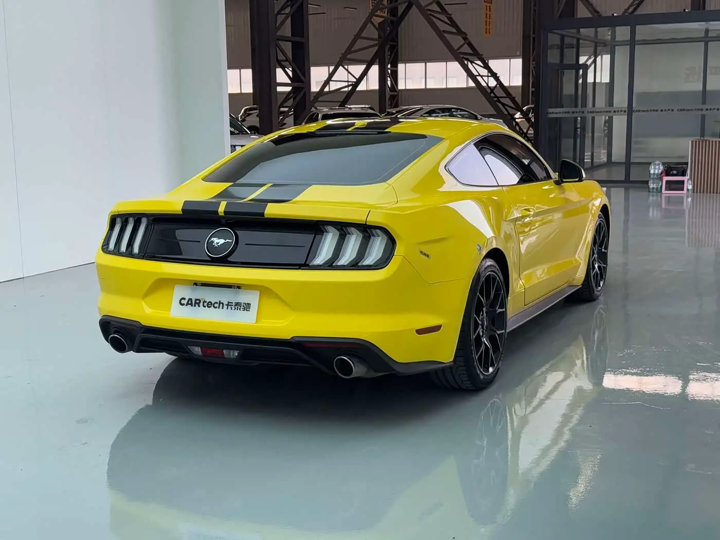 Ford Mustang 2020 — Photo 12/15