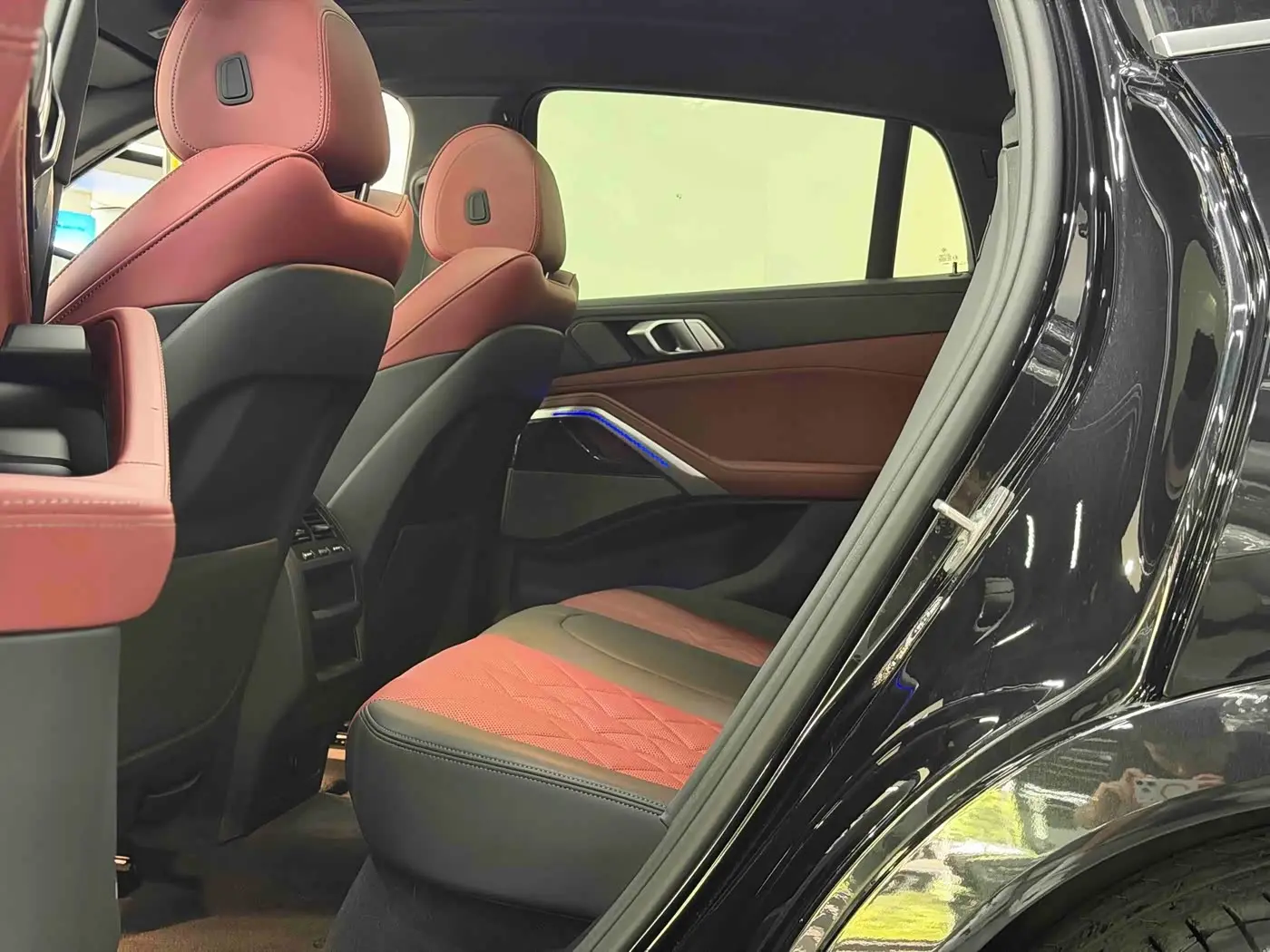 BMW X6 2024 — Photo 9/12